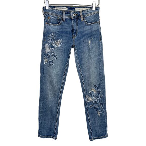 Anthropologie Pilcro Embroidered Slim Boyfriend Jeans 25 Distressed Patch Floral - Picture 2 of 7